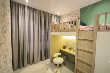 Service Apartment Seiring Damaisuria, Bukit Subang, Selangor for sale. 