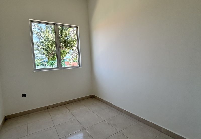 Pulau Indah ( Pulau Lumut )