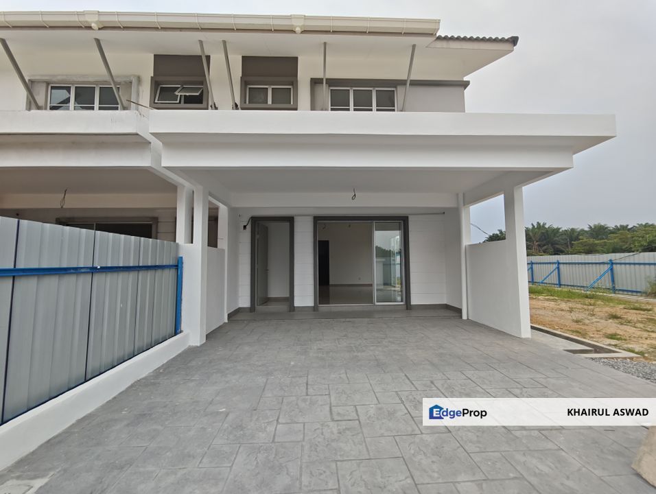 Kampung Lombong, Shah Alam, Selangor Rumah Teres 2 Tingkat for sale. , Selangor, Shah Alam