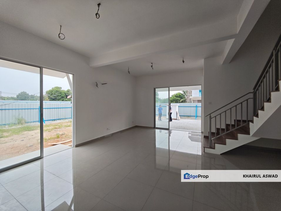 Kampung Lombong, Shah Alam, Selangor Rumah Teres 2 Tingkat for sale. , Selangor, Shah Alam