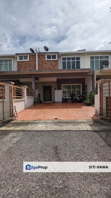 Double Storey Terrace House Taman Pelangi Semenyih 2 @ Refflisia, Selangor, Semenyih