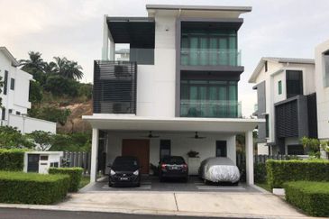 3 Storey Bungalow With Lift Sejati Residences Cyber 9 Cyberjaya For Sale 