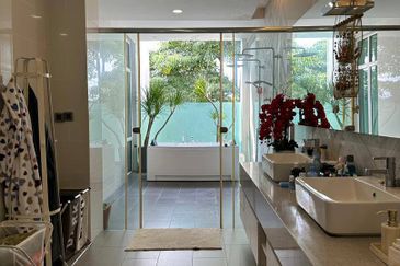 3 Storey Bungalow The Ridgewood Desa Parkcity Kuala Lumpur For Sale