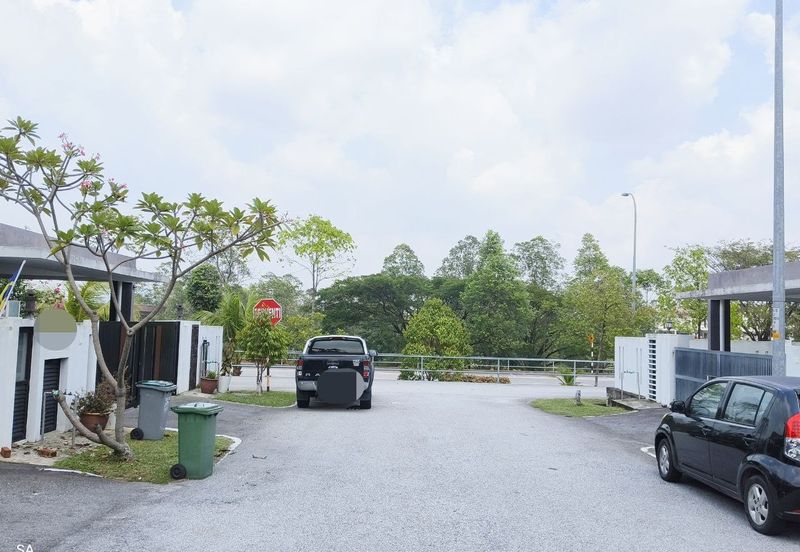 Laman Delfina @ Nilai Impian