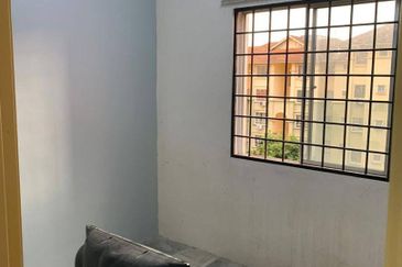 Astana Alam Apartment