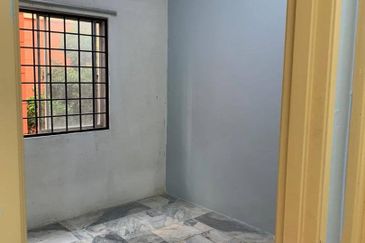 Astana Alam Apartment