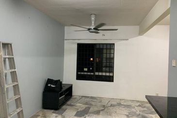 Astana Alam Apartment