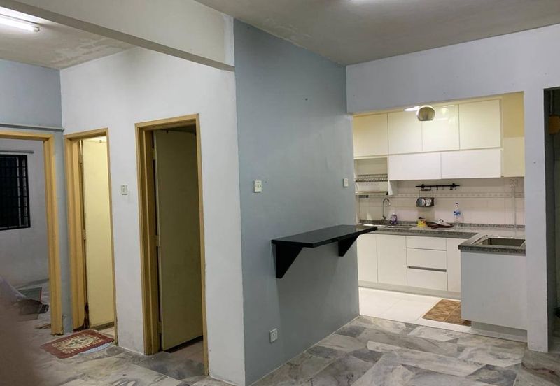 Astana Alam Apartment