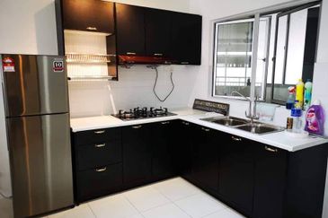 Puncak Hijauan (Hijauan Heights)