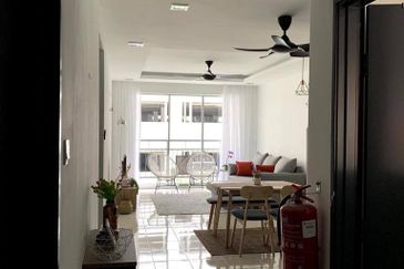 Puncak Hijauan (Hijauan Heights)