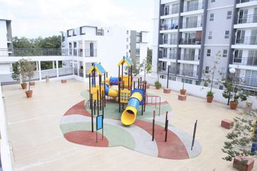 Puncak Hijauan (Hijauan Heights)