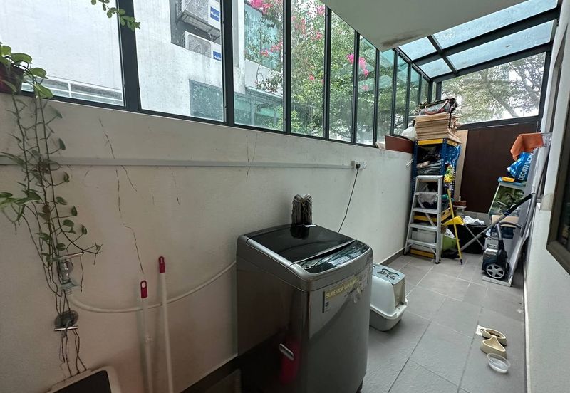 Lake Point Residence