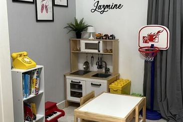 Perdana View Condominium