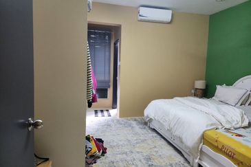 Puncak Hijauan (Hijauan Heights)