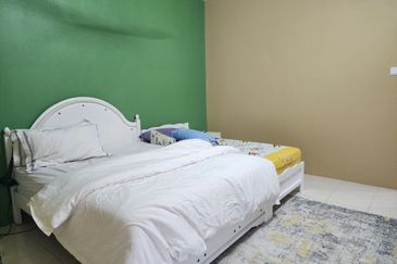 Puncak Hijauan (Hijauan Heights)