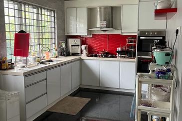 Taman Tasik Semenyih (Lake Residence)