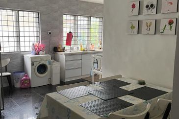 Taman Tasik Semenyih (Lake Residence)