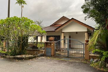 Taman Tasik Semenyih (Lake Residence)