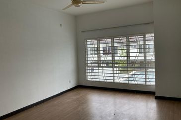 BANDAR AINSDALE FASA 2(MEKAR)