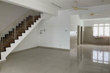 BANDAR AINSDALE FASA 2(MEKAR)