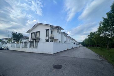 Abadi @ Bandar Ainsdale