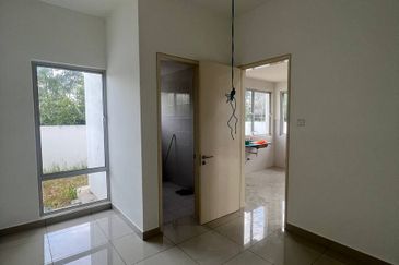 Abadi @ Bandar Ainsdale