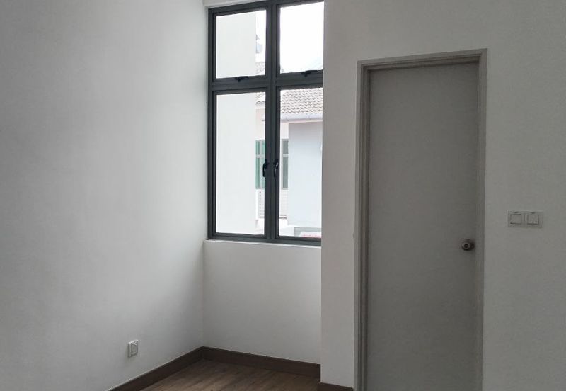 Laman Mawar @ Kota Seriemas