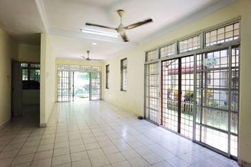 Corner Lot Double Storey Terrace Presint 14 Putrajaya For Sale