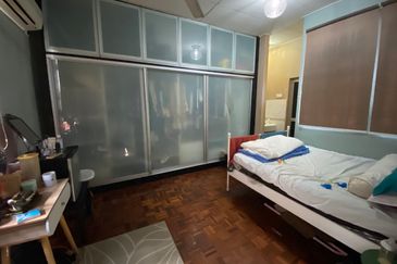 Taman Tasik Semenyih (Lake Residence)