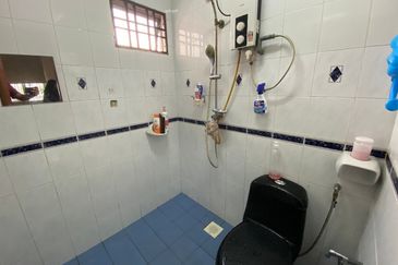 Taman Tasik Semenyih (Lake Residence)