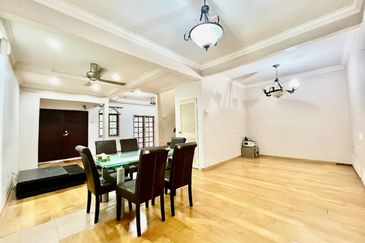 Jalan Suasana, Bandar Tun Hussein Onn