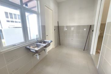 Duta Villa, Presint 14