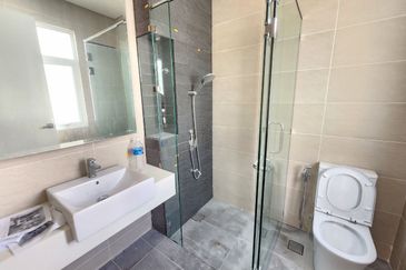 Duta Villa, Presint 14