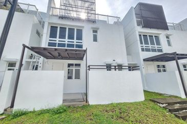 Duta Villa, Presint 14