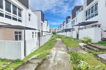 Duta Villa, Presint 14