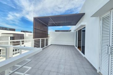 Duta Villa, Presint 14