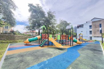 Duta Villa, Presint 14