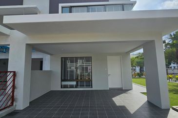New Double Storey Terrace House Bandar Baru Sungai Long Kajang For Sale