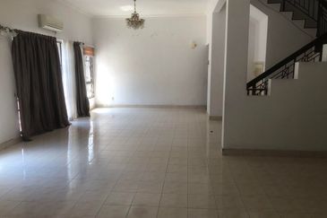 Freehold 2.5 Storey Terrace End Lot Presint 16 Putrajaya For Sale