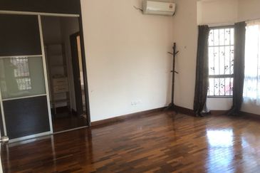 Freehold 2.5 Storey Terrace End Lot Presint 16 Putrajaya For Sale