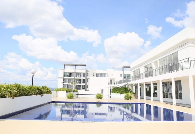 Puncak Hijauan (Hijauan Heights)