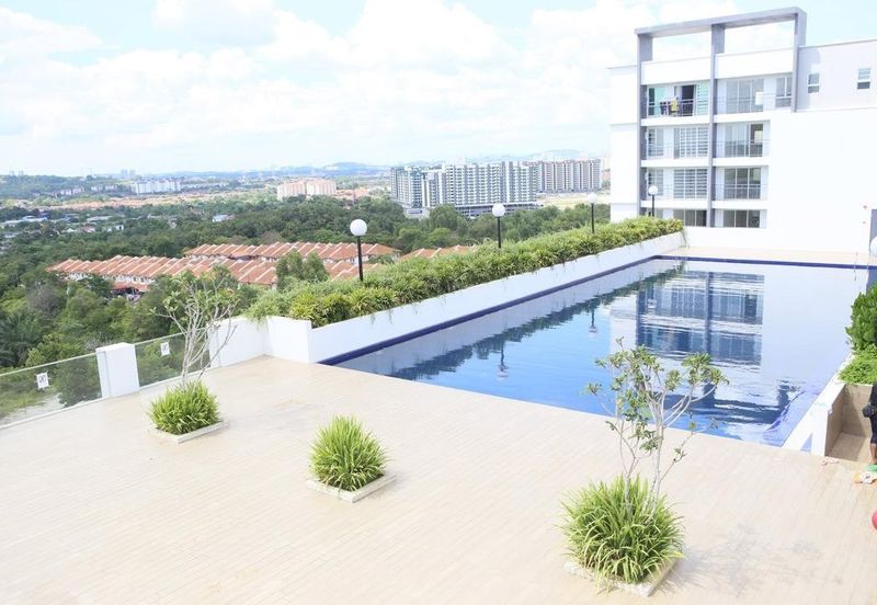 Puncak Hijauan (Hijauan Heights)