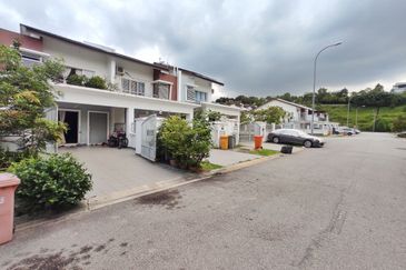 SAUJANA TROPIKA @ S2 HEIGHTS