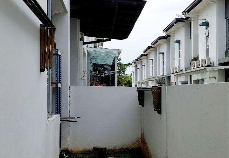 Parkfield Residences, Tropicana Heights