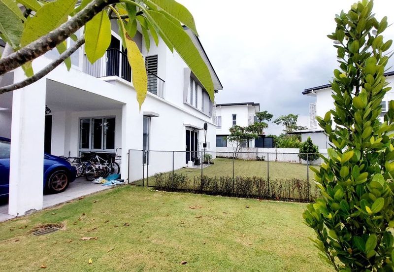 Parkfield Residences, Tropicana Heights