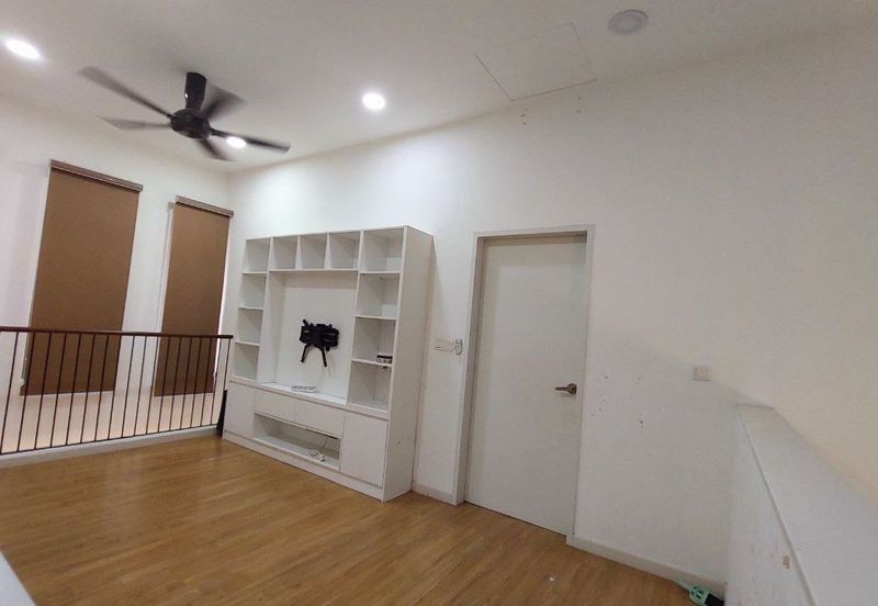 Parkfield Residences, Tropicana Heights