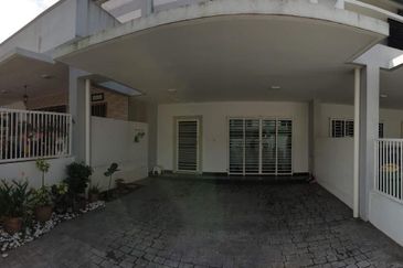 Laman Delfina @ Nilai Impian