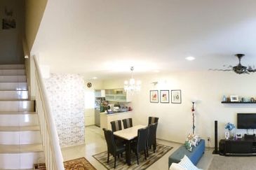 Laman Delfina @ Nilai Impian