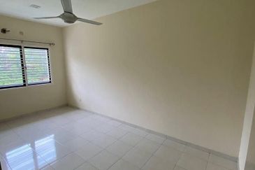 Laman Delfina @ Nilai Impian