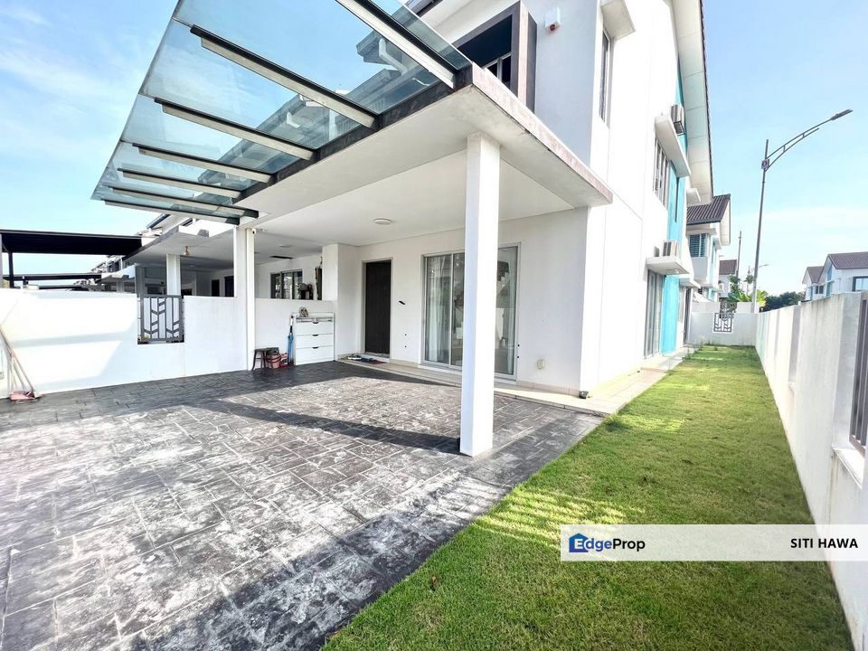 End Lot Double Storey Teres Serenia City Amani Sepang Renovated For Sale, Selangor, Dengkil